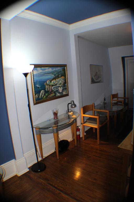 Comfy Guesthouse & Suite Toronto Exterior photo