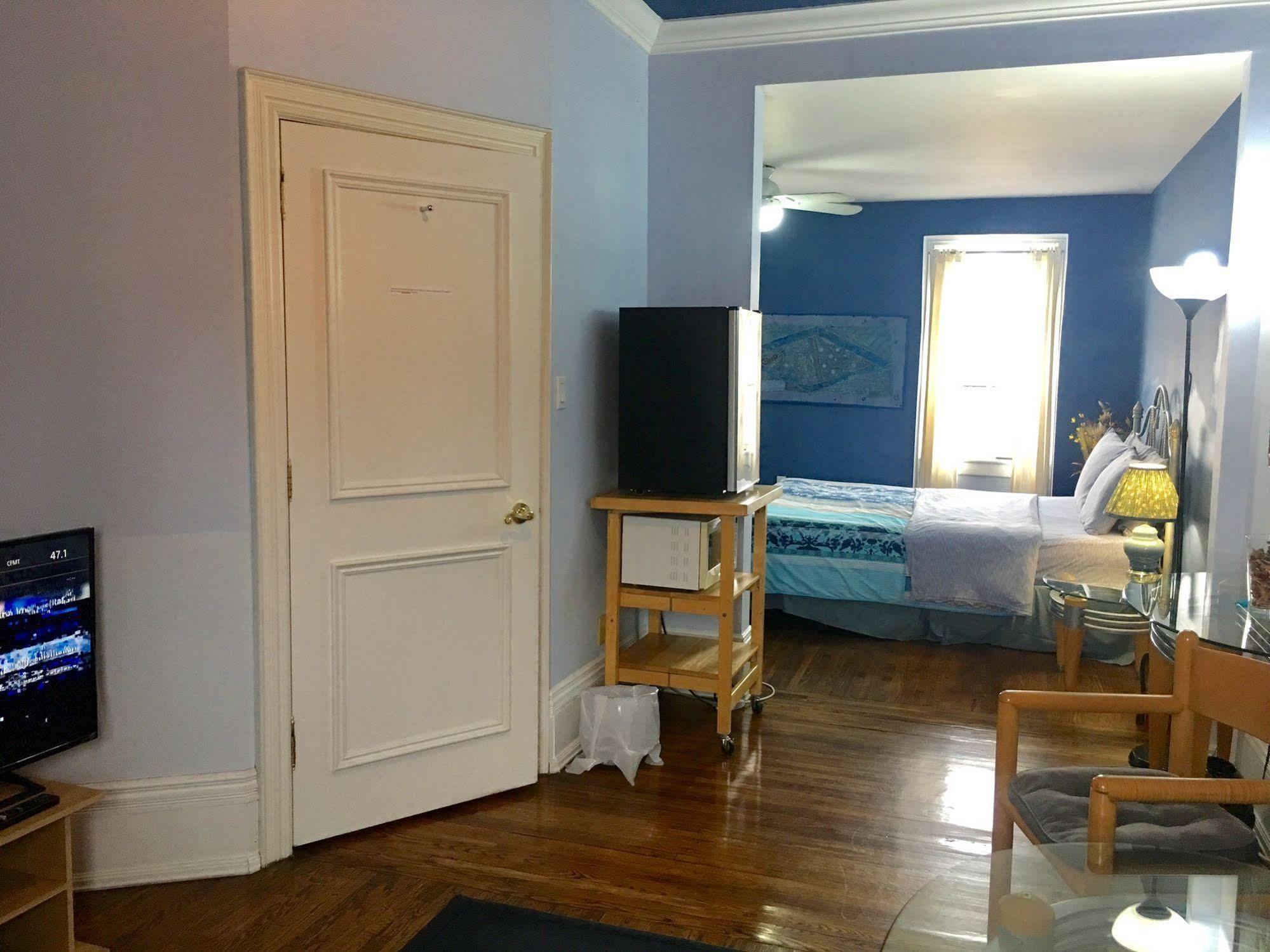 Comfy Guesthouse & Suite Toronto Exterior photo